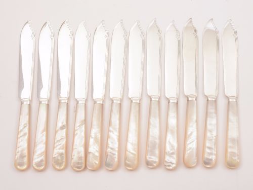 Edwardian Cased Mother of Pearl Fish Set Circa 1905