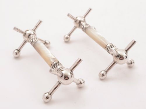 Cased Pair of Edwardian Mother of Pearl Knife Rests Circa 1905