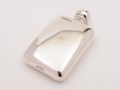 Edwardian Elkington Silver Hip Flask London 1902