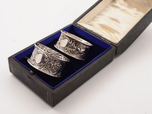 Cased Pair of Edwardian Silver Napkin Rings Birmingham 1904