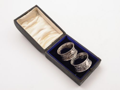 Cased Pair of Edwardian Silver Napkin Rings Birmingham 1904