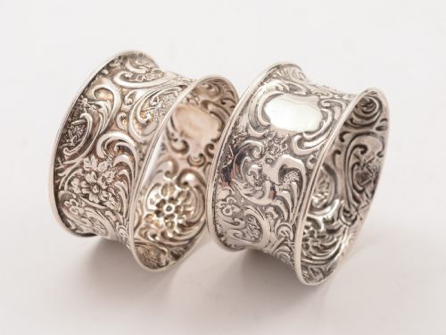 Cased Pair of Edwardian Silver Napkin Rings Birmingham 1904