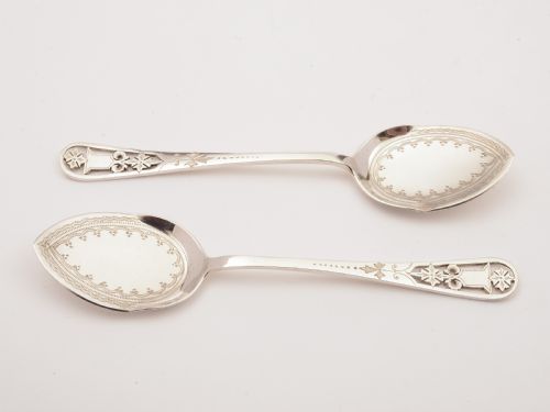 Cased Pair of Edwardian Preserve Spoons Circa 1905