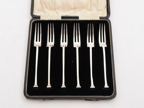 Cased Set of 6 Silver Cake Forks Birmingham 1924