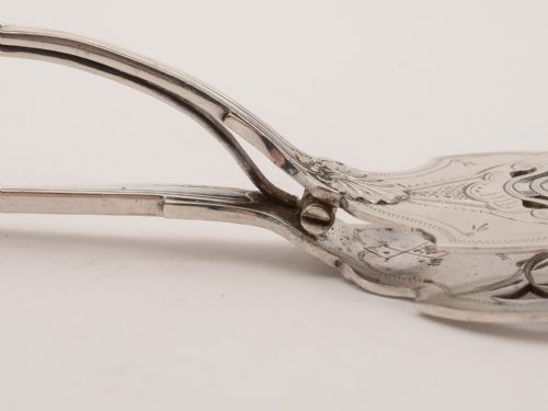 Pair of Victorian Kings Pattern Serving Tongs Circa 1890