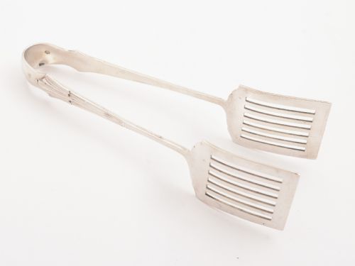 Edwardian Silver Serving Tongs in Onslow Pattern