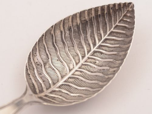 Georgian Silver Leaf Caddy Spoon Birmingham 1800