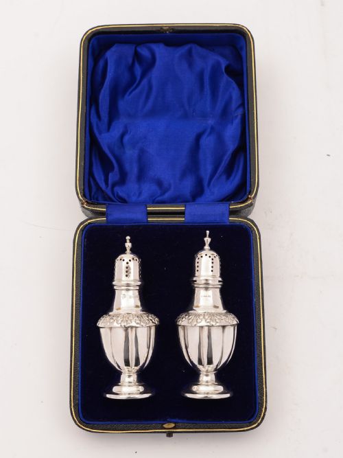 Pair of Silver Edwardian Pepper Pots Birmingham 1907