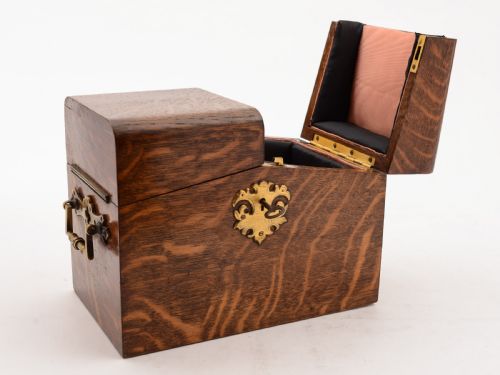 Gorgeous Edwardian Oak Jewellery Box Circa 1905