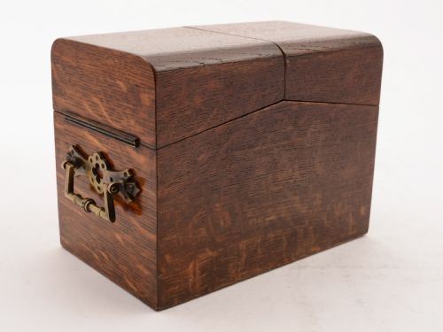 Gorgeous Edwardian Oak Jewellery Box Circa 1905
