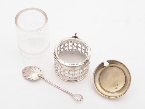 Nice Silver and Glass Preserve Pot Birmingham 1919