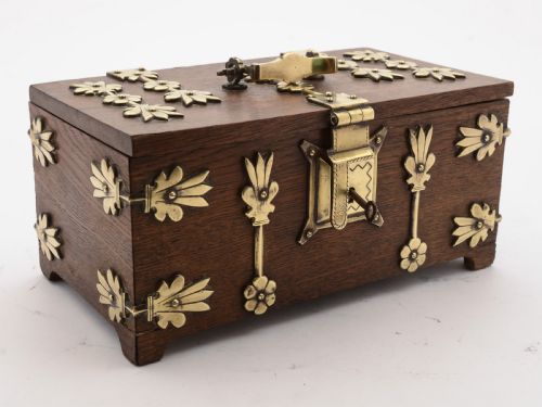 Stunning Victorian Oak and Brass Cigar Box Circa 1890