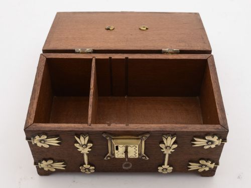 Stunning Victorian Oak and Brass Cigar Box Circa 1890