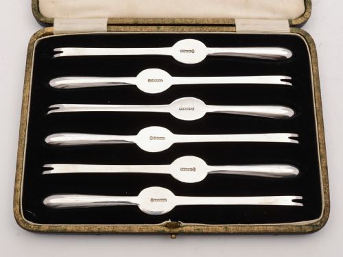 Lovely Cased Set of 6 Silver Plated Lobster Picks Circa 1920