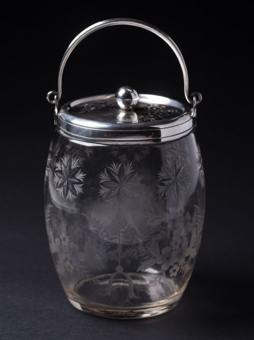 Lovely Victorian Etched Glass Biscuit Barrel Circa 1890