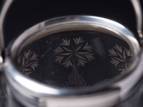 Lovely Victorian Etched Glass Biscuit Barrel Circa 1890