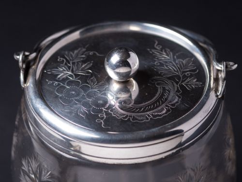 Lovely Victorian Etched Glass Biscuit Barrel Circa 1890