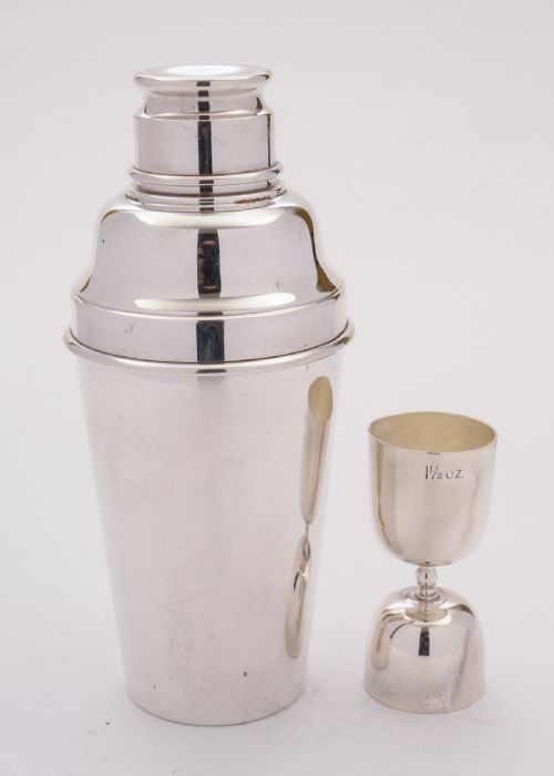 Superb Art Deco Silver Plated Cocktail Shaker With Measure
