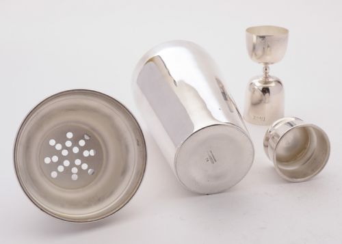 Superb Art Deco Silver Plated Cocktail Shaker With Measure