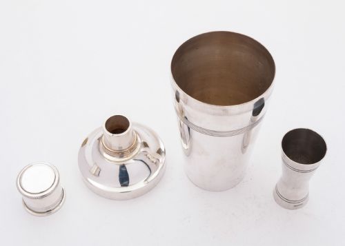 Superb Art Deco Silver Plated Cocktail Shaker Circa 1930