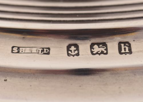 Fabulous Edwardian Silver Capstain ink Pot 1907