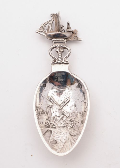 Nice Dutch Silver Caddy Spoon London 1915