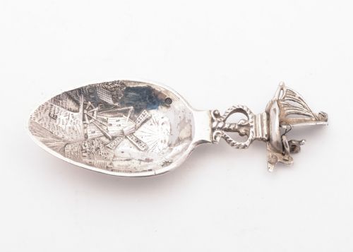 Nice Dutch Silver Caddy Spoon London 1915