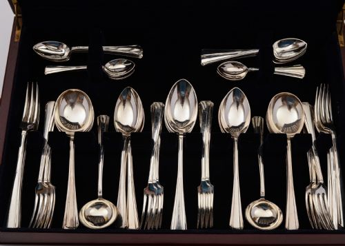 Fabulous Art Deco 94 Piece Silver Plated Canteen Circa 1930 