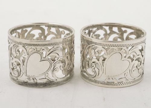 Gorgeous cased pair Victorian silver napkin rings. Birmingham 1899