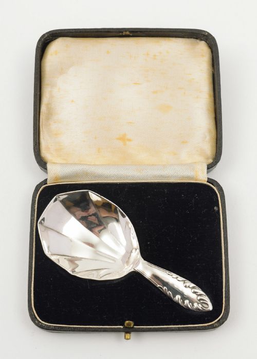 Lovely Art Deco Silver Caddy Spoon Birmingham 1937