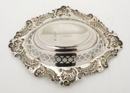 Lovely Victorian Silver Dish - London 1896