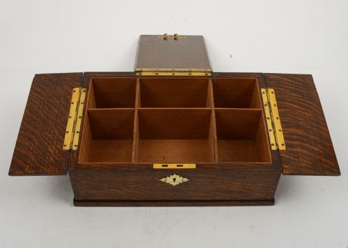 Super Edwardian Oak Smokers Box - circa 1905