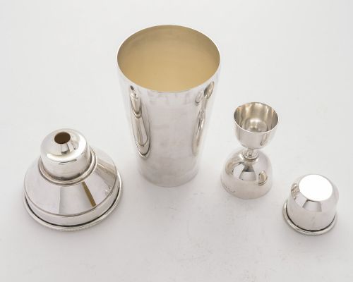 Good Art Deco Cocktail Shaker & Measure - circa 1930