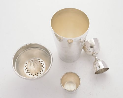 Good Art Deco Cocktail Shaker & Measure - circa 1930