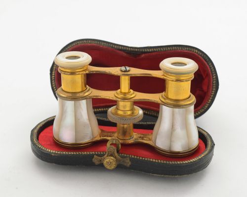 A Nice Pair of Edwardian Mother Of Pearl Opera Glasses - circa 1905