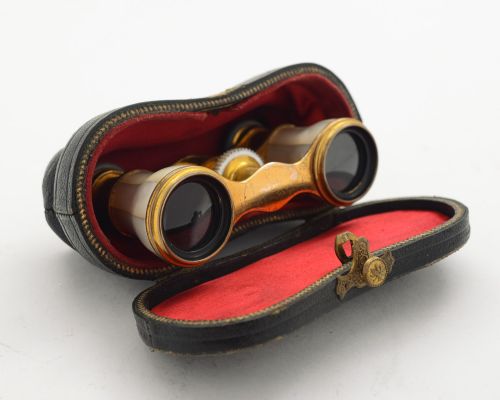 A Nice Pair of Edwardian Mother Of Pearl Opera Glasses - circa 1905