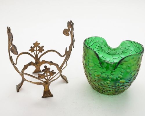 Nice Austrian Emerald Green Irredescent Vase - circa 1900