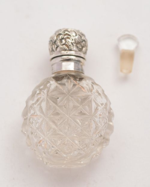 Pretty Victorian Cut Glass Silver Topped Scent Bottle - Birmingham 1894