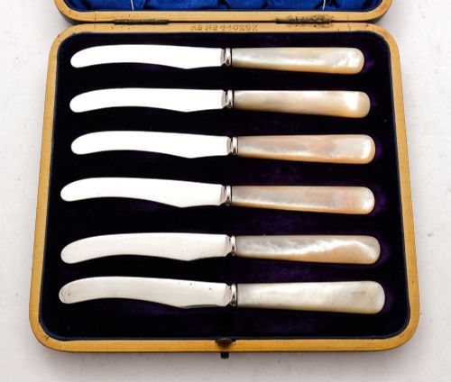 Nice Set Edwardian Mother of Pearl Butter Knives - 1904