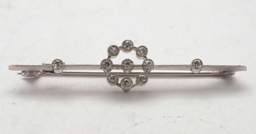Lovely 18 Carat White Gold & Diamond Brooch/Pin - circa 1920