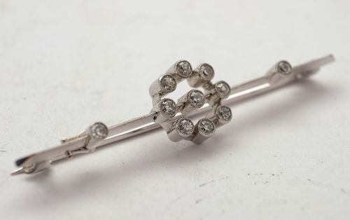 Lovely 18 Carat White Gold & Diamond Brooch/Pin - circa 1920