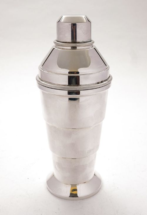 Lovely Art Deco Silver Plated Cocktail Shaker - Circa 1930