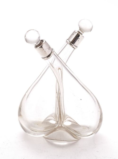Nice Silver Topped Oil & Vinegar Condiment - Chester 1915