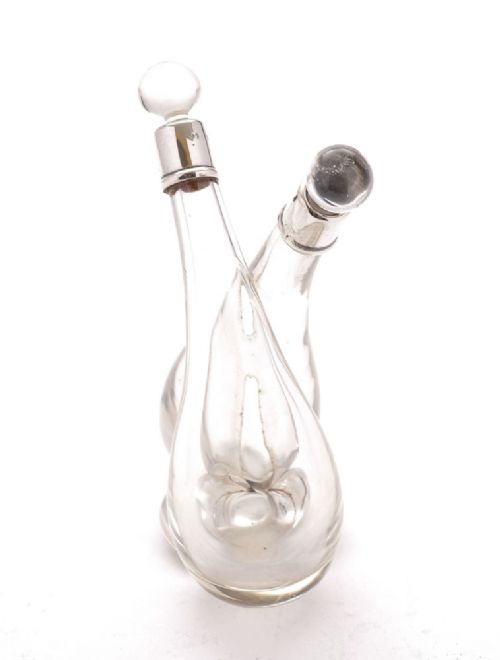 Nice Silver Topped Oil & Vinegar Condiment - Chester 1915