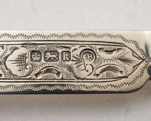 Beautiful Silver & Mother of Pearl Dessert Knives - Sheffield 1902