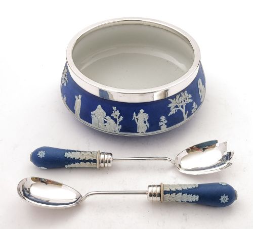 Gorgeous Edwardian Wedgewood Salad bowl - circa 1905