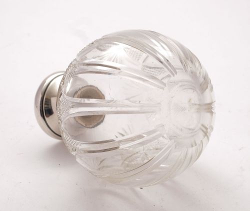 Gorgeous Silver Topped Scent Bottle - Birmingham 1911