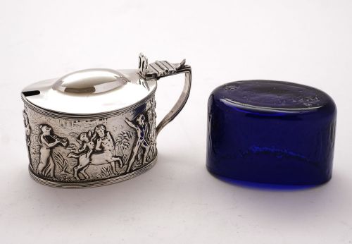 Beautiful Victorian Silver Mustard Pot - Birmingham 1896