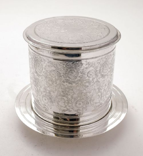 Superb Edwardian Silver Plated Biscuit Box - circa 1905