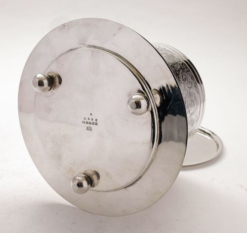 Superb Edwardian Silver Plated Biscuit Box - circa 1905